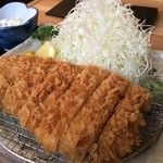 とんかつ いわい - 【特選】ロースかつ定食（160g）（2014.11）