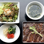 焼肉チャンピオン  - 牛カルビ重