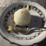 CE LA VI RESTAURANT & SKY BAR - 