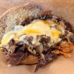 Suzie-Q - フィリーチーズステーキサンド