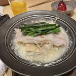 銀波 - 岩中豚と旬野菜の豆乳小鍋
