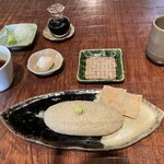 331822254 - そばがきとざるそばの薬味