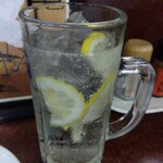 鶴亀 - チューハイ 330円(税込)(2025年11月27日撮影)