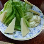 鶴亀 - チーズレタス 300円(税込)(2025年11月27日撮影)