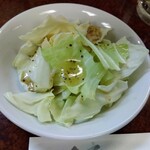 鶴亀 - お通し 200円(税込)(2025年11月27日撮影)