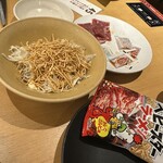 焼肉きんぐ 生田川店 - 