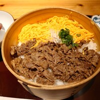 すき焼きと牛まぶし ももしき - 