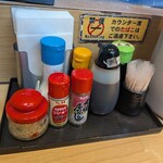 ラーメン小金太 - 調味料軍団