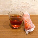 京かき氷 つみき - 熱いお茶と冷たいおしぼり～!!( ^o^)ﾉ