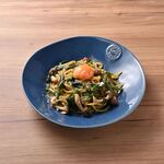 トリュフ香るホウレン草ときのこの和風パスタ