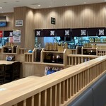 資さんうどん - 平日朝８時半過ぎの店内