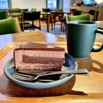 ダンデライオン・チョコレート - エイチツーオー・チョコレートムース 
            アメリカーノ