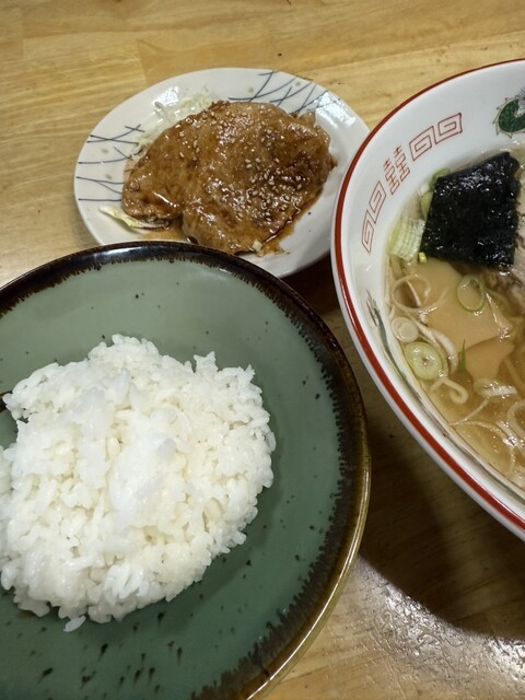 エプロン（咲友論） - 宮古（ラーメン）の写真