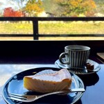 五十鈴川カフェ - ストロングブレンド と鳥羽チーズケーキ
