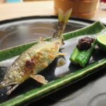 懐石料理 桝田 - 子持ち鮎の塩焼き