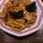 やまか飯店 - 豚肉と卵ときくらげのオイスターソース炒め