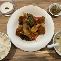 高山庭 - パイナップル入り酢豚