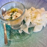 スブリデオ レストラーレ - 削ったチーズを添えて