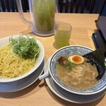 丸源ラーメン - 料理写真: