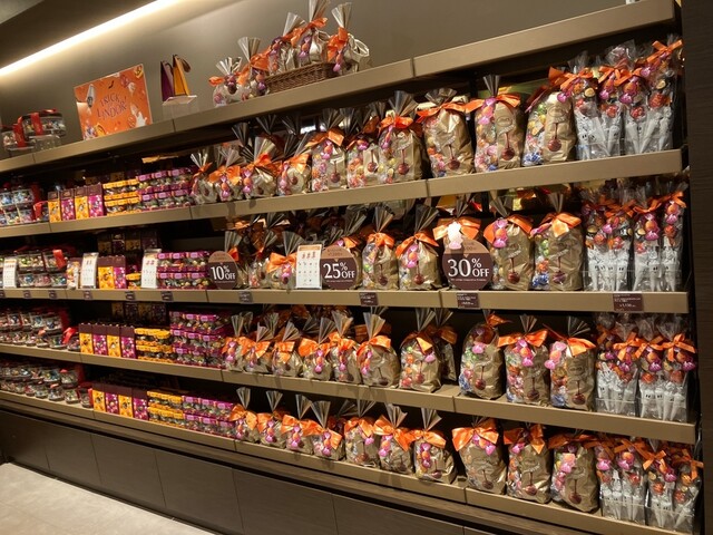 Lindt Chocolat Boutique Sakae chika ten - Sakae/Chocolate | Tabelog