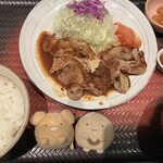 大戸屋 - 料理写真:すりおろし生しょうがをたっぷり使った豚肩ロースの生姜焼き。