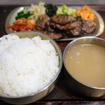 ソウル市場 - ダブル上カルビ定食