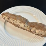 NILS BAKERY - フルーツ入クリームチーズ