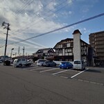 和牛焼肉 牛源 - 店舗外観、駐車場