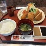 串処 満蔵 - ミックスフライ定食