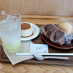 Cafe' MUJI - もう2025年も終わり間近…。つい、この間に新年を、迎えたばかりかと思ったのに…嗚呼ァ～…★ミ私は今年、何か新年に何と無く掲げた目標？願いみたいなものが、達成出来ただろうか…。ウん…何と無くだから
