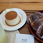 Cafe' MUJI - 色んな事案が発生シマしてな…。正しい判断でないと、それの解決で絶賛進捗ゼロで平行で又色んな事がドサドサ降り注いで身動きが取れンくなったリ…ヲぉう…！　採掘すプリンの中で　幸せを　退屈生むは己だと知る