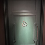 CANES & TALES - この扉を開けて入る