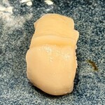 鮨 希味 - ホタテ貝 400円(税込)