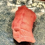 鮨 希味 - 中トロ 400円(税込)