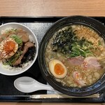 らぁめん香房 登里勝 - 料理写真: