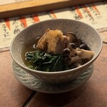 焼鳥 かもしや - お通し、熱々で手抜き無し