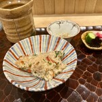 日本料理 かしづき - 勢子蟹ごはん　雑魚　お漬物