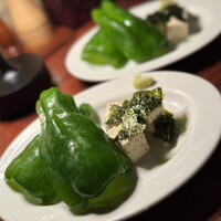 カルネジーオ イースト - 