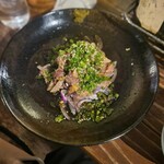 炭焼地鶏 山蔵 - 地鶏のたたきです