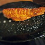 炭焼地鶏 山蔵 - 手羽先の塩味