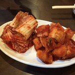 三宿トラジ - 期待どおりの白菜キムチ、カクテキ