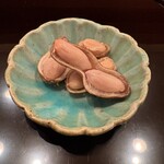 善や - お通し(茹で落花生)