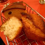 BISTRO L'Assiette - 自家製パン（二種）