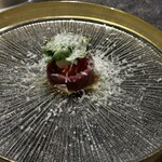 恵比寿 焼肉 羊ビヨリ - 生ラムのスライスカプレーゼ