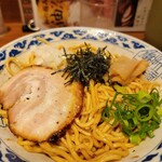 九州らーめん亀王 - 料理写真:
