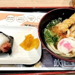 資さんうどん - 料理写真:明太子おにぎり＆ミニごぼ天うどんで500円✨