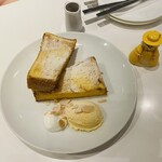 ディアンドディパートメント - 「フレンチトースト はちみつやの生はちみつ付き」1,200円税込み♫