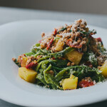 パスタ フレスカ ダンメン - 07_淡路島ポークと季節の野菜のラグー チーズ添え 燻製バター風味