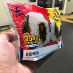 ナチュラルローソン - 料理写真:高菜明太の具もたっぷりでした。てけ重い(笑)