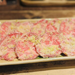 ホルモン焼　炭蔵 - 